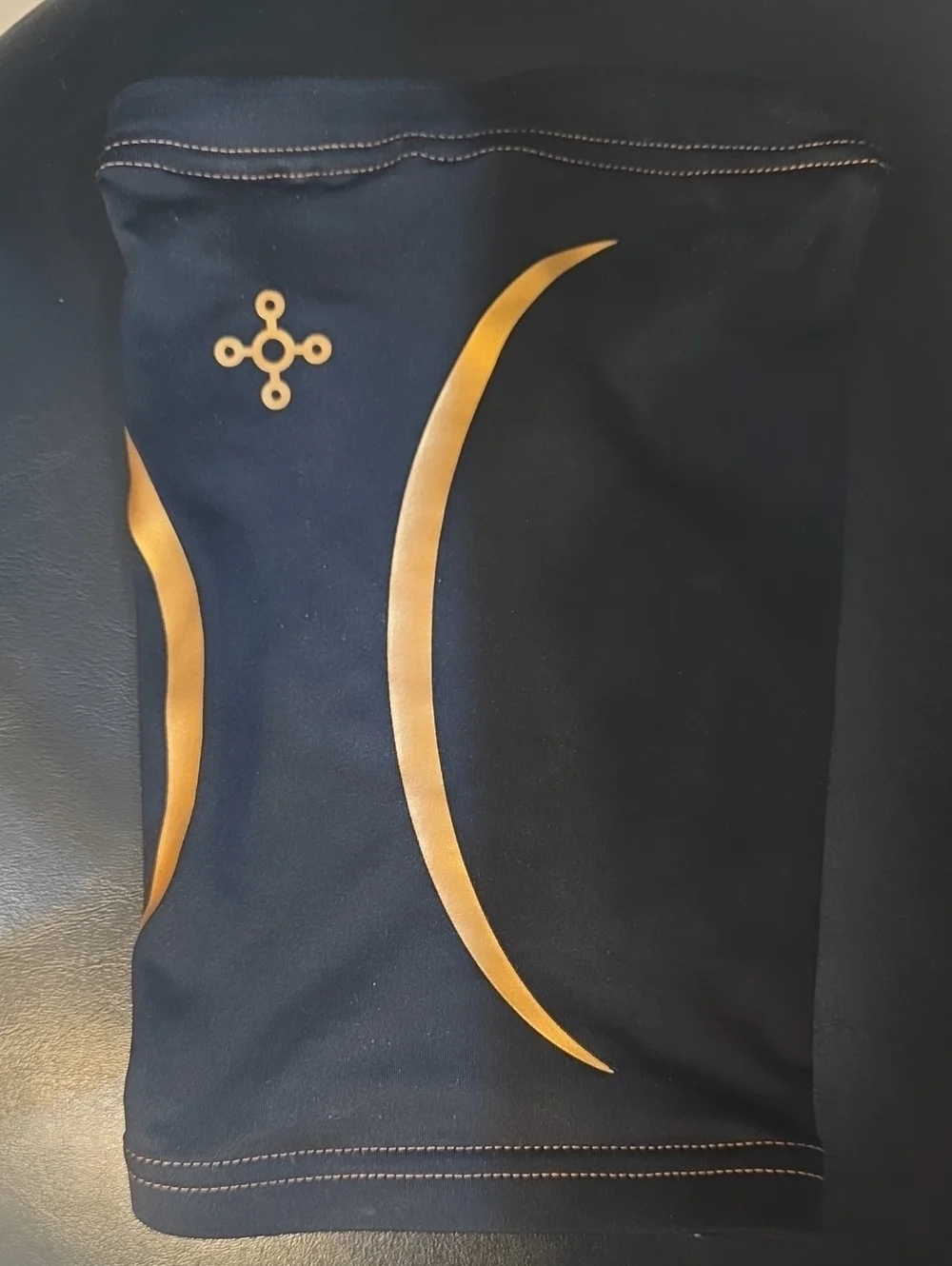 Tommie Copper Sport Compression Knee Sleeve Black L XL copper Znergy fabric